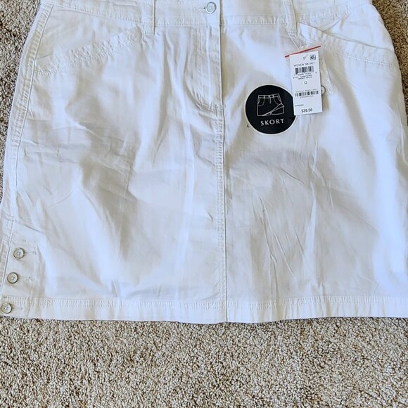 Dresses & Skirts - White Skort Size 12, runs a little small